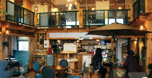 예술이 일상에서 자연스럽게 생활에 배어들기를 희망하는 마음에서 운영하는 카페.     김예진 시민기자