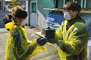 “삶이란 나 아닌 그 누구에게 기꺼이 연탄 한 장 되는 것”